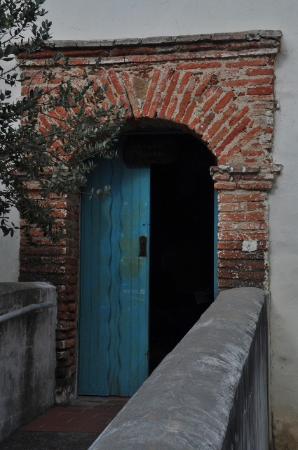 Mission San Juan Batista church's side door